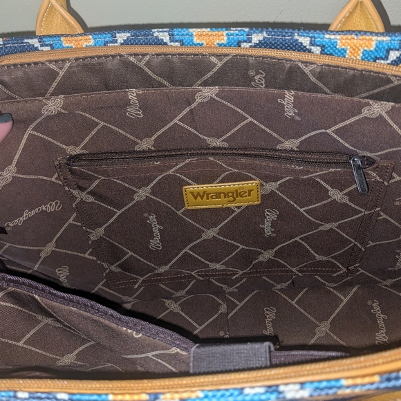 Wrangler Navajo Saddle Blanket Tote Bag ๐ - Picture 8 of 16